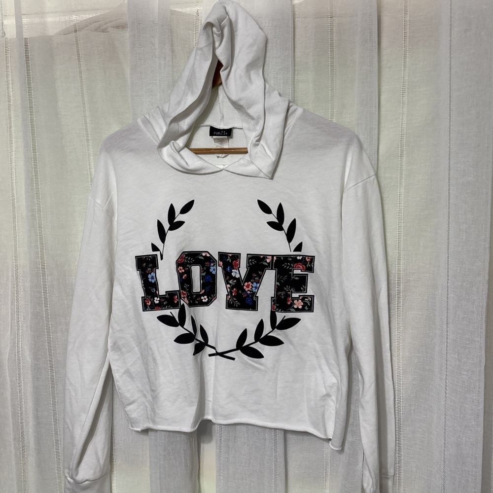 RUE 21 Long Sleeve Pullover Cropped Hoodie Size Love White
